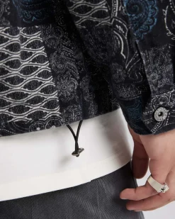 1 ×Intricate Pattern Overshirt
