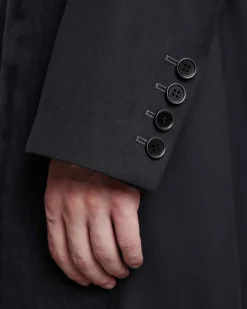 Coat With A Double-Layered Front Set