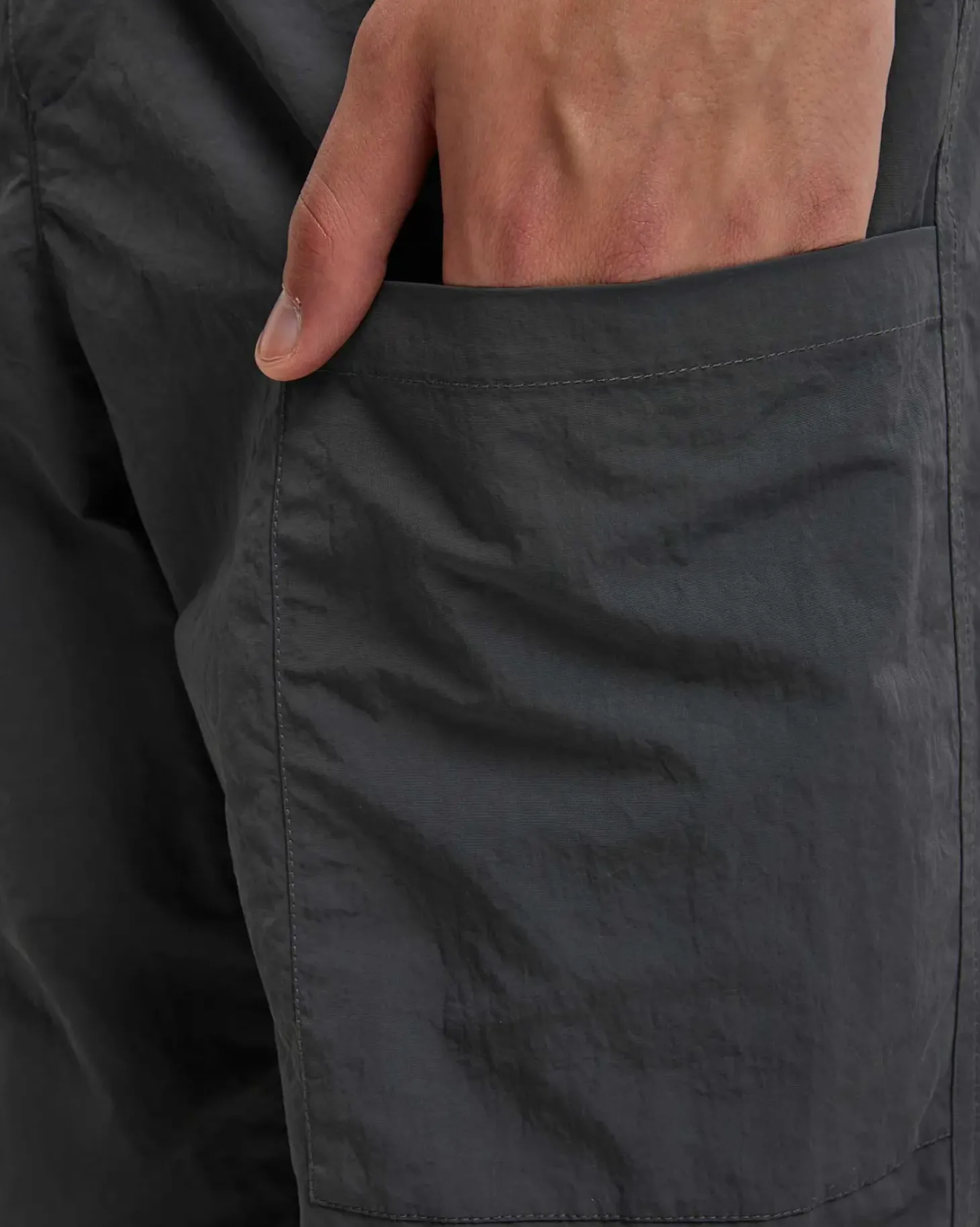 Detachable-Sleeved Windbreaker Set
