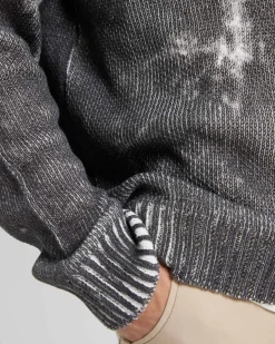 Dry-Dyed Pull-Over