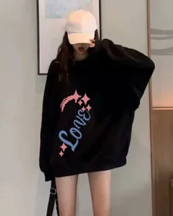 Heart Detail Crewneck Cotton Sweatshirt