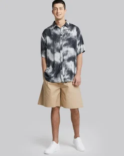 Loose Knee-Length Shorts