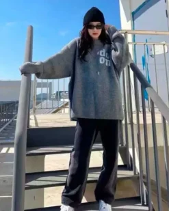 Simple Round Neck Jumper