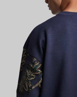 Sweatshirt With Animal & Plant Graphics