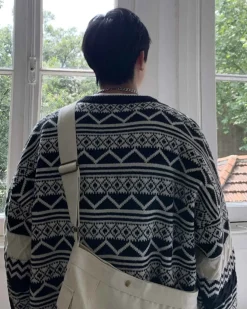 Vintage Loose-Cut Crew Jumper