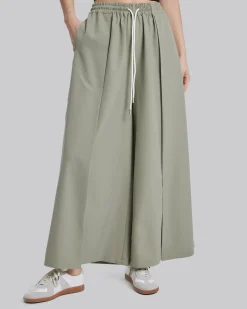 Wide Leg Pleated Pants