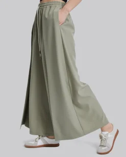 Wide Leg Pleated Pants