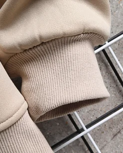 Wide Ribbed Crewneck Sweatshirt